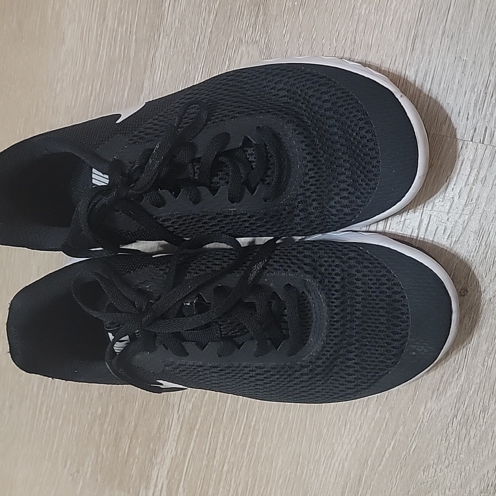 Nike Woman Sneakers Flex Size 7.5